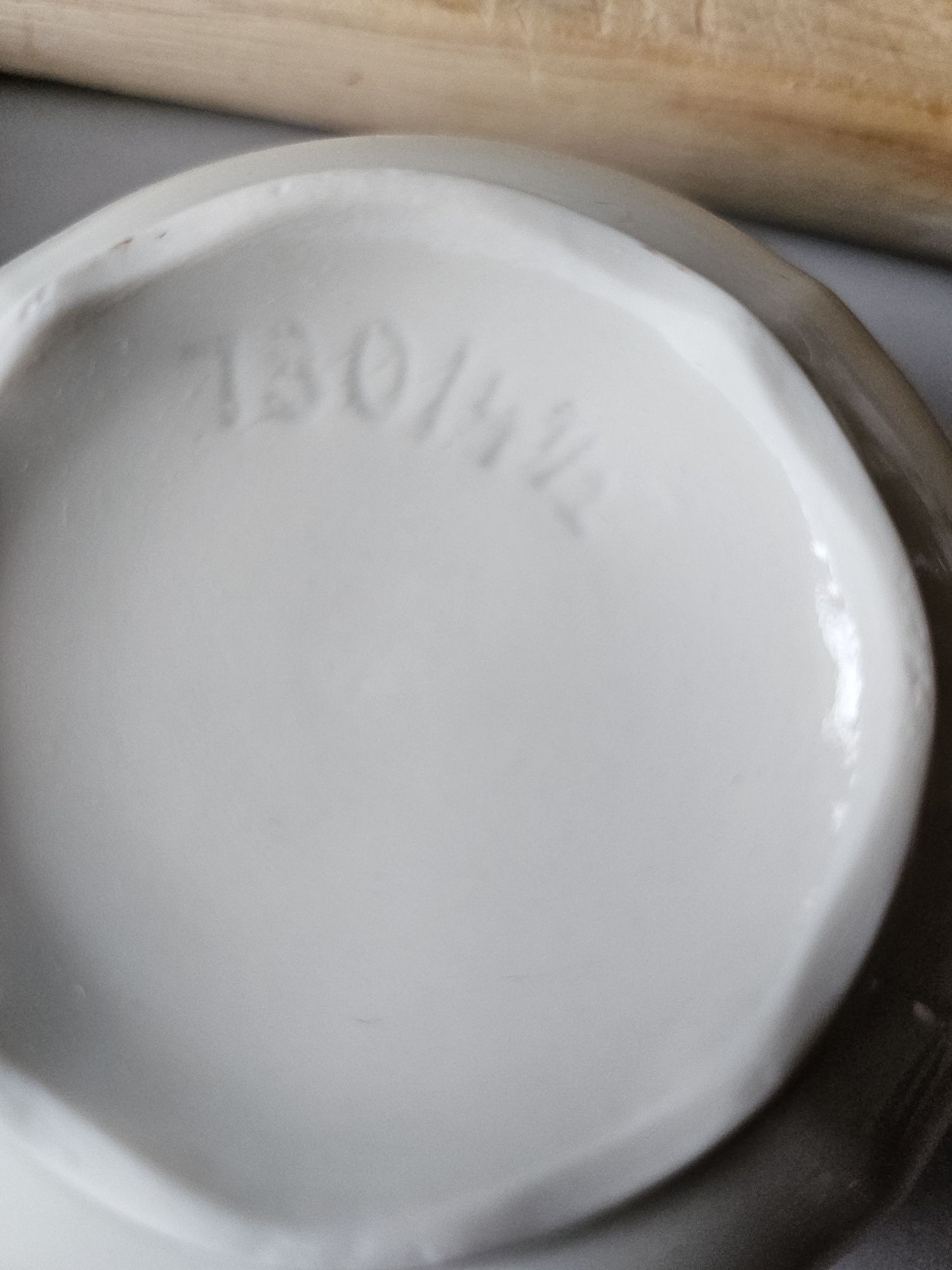 Zestaw filiżanek porcelana.