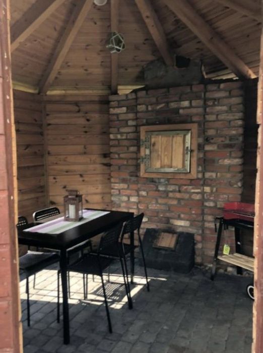 Altanka z wędzarnią