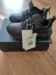 Nowe buty Reebok 28