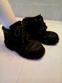 Ботинки черные （натуральная кожа на шнурках）