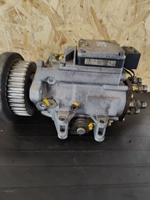Pompa paliwa audi 2,5 TDI akf passat audi A8 D2 a4 b6 b7