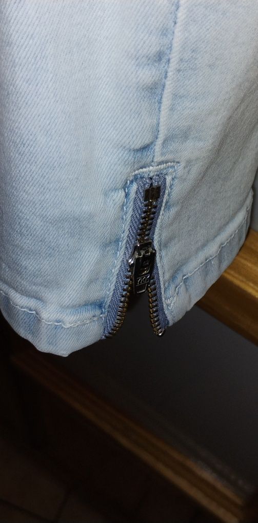 Spodnie. Damskie Jeans