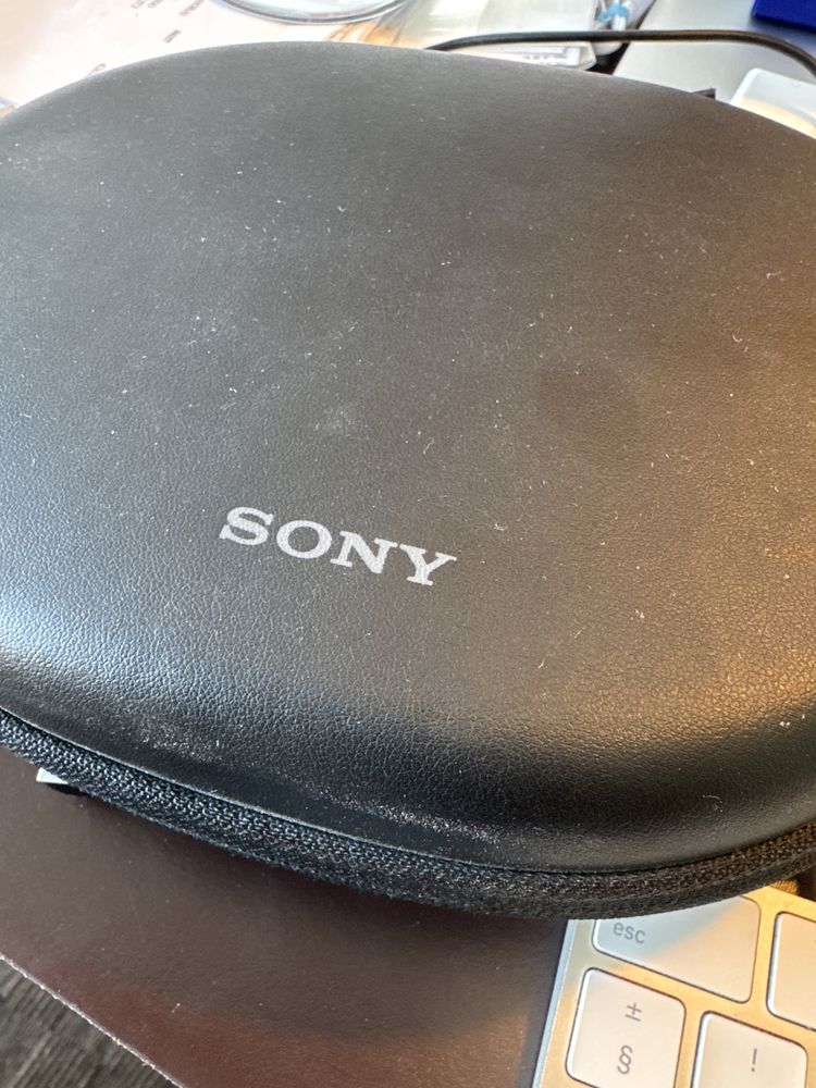 Sony WH-1000XM2 - Auscultadores Bluetooth com Cancelamento de Ruído