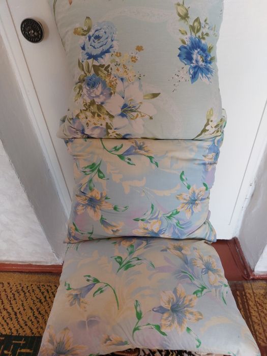 Продам подушки перьевые