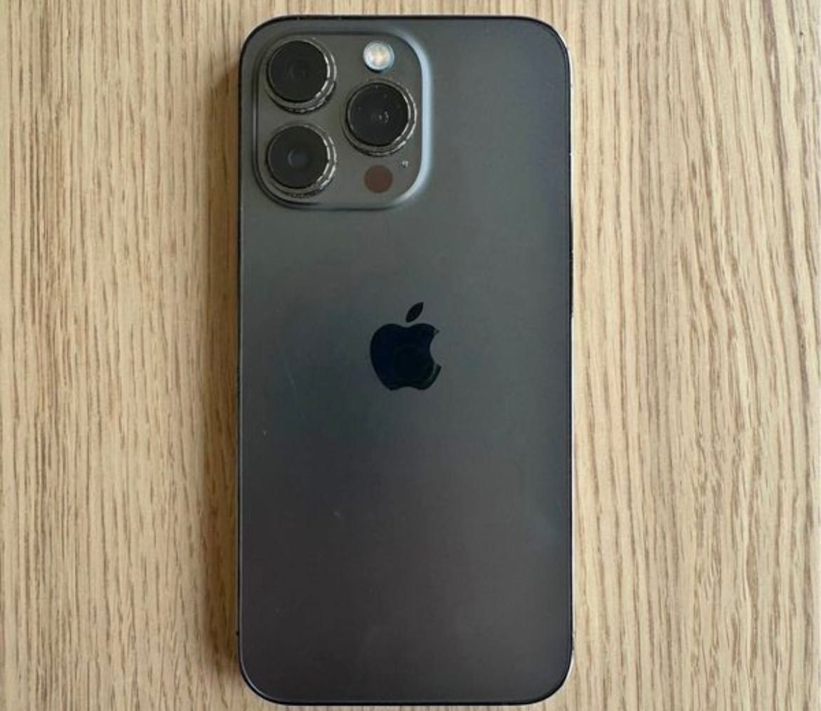 iPhone 13 Pro +apple Watch