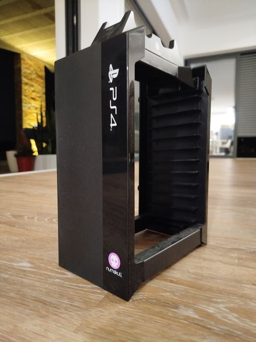 PS4 SLIM + 4 comandos+ 17 jogos + kit VR completo