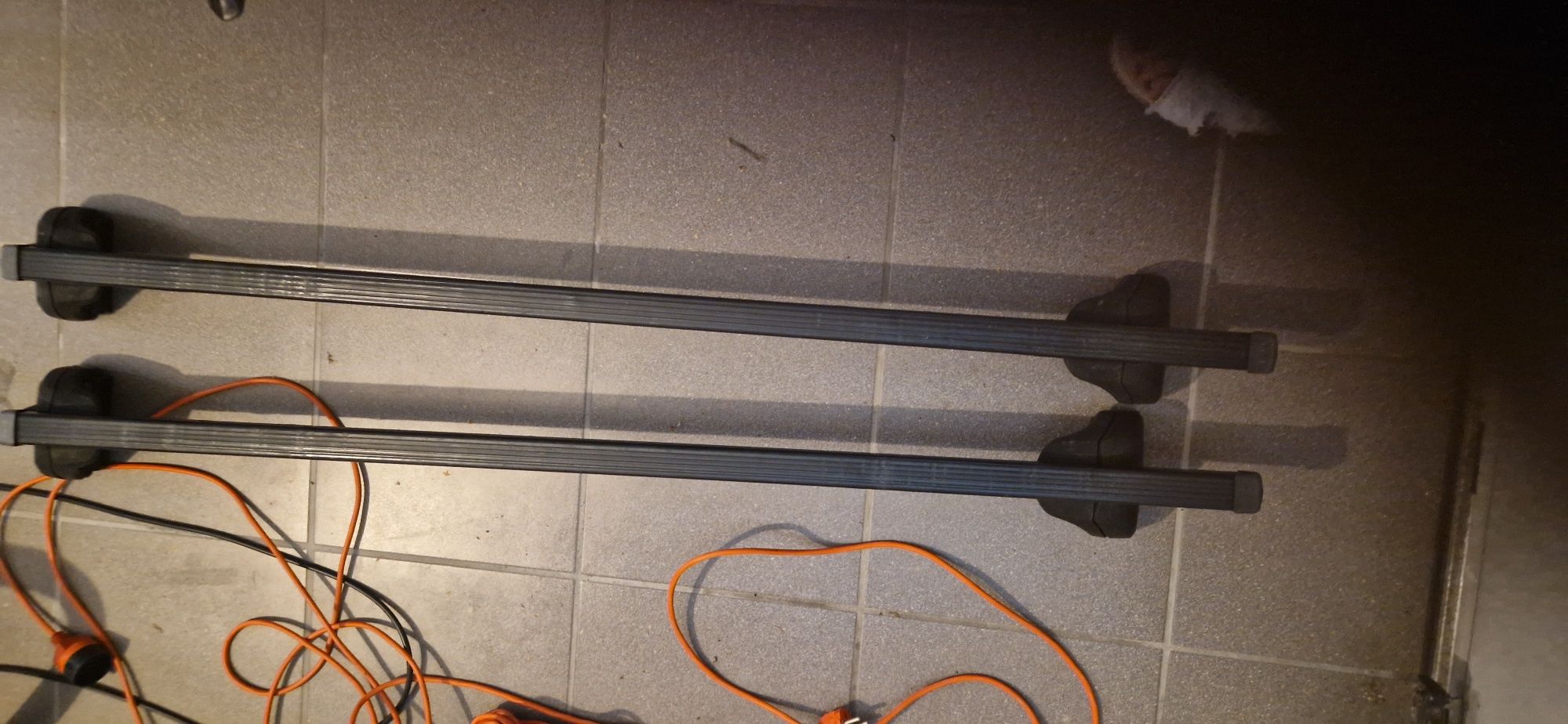 Bagażnik rowerowy Thule  (z belkami i łapami)