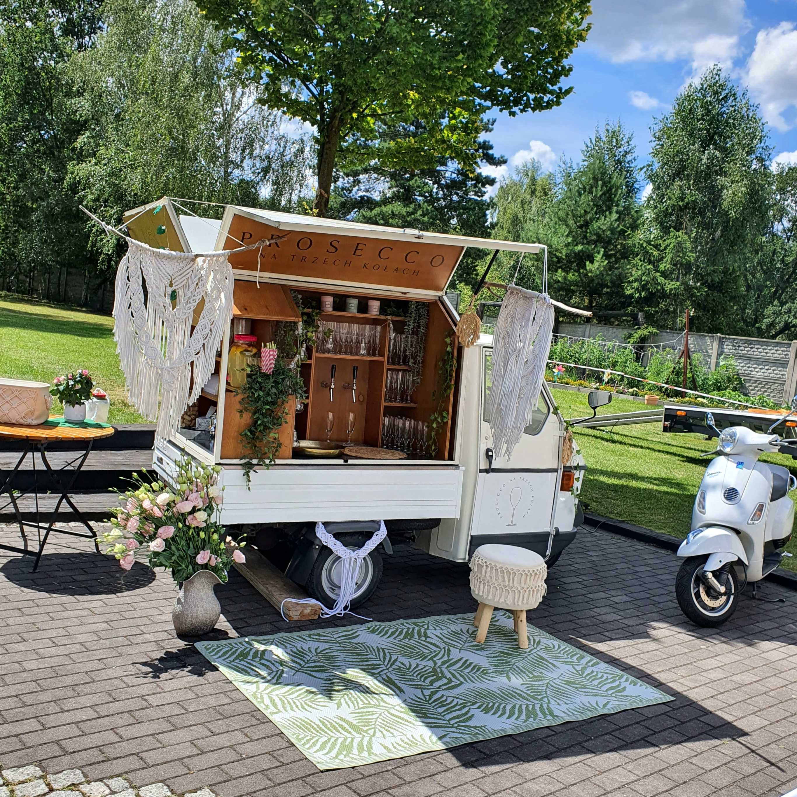 Prosecco van, mobilny bar, atrakcja na imprezę