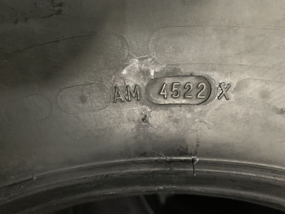 шина вантажна б/в 445/45R19,5 Michelin XTA2 Energy (2 шт.)