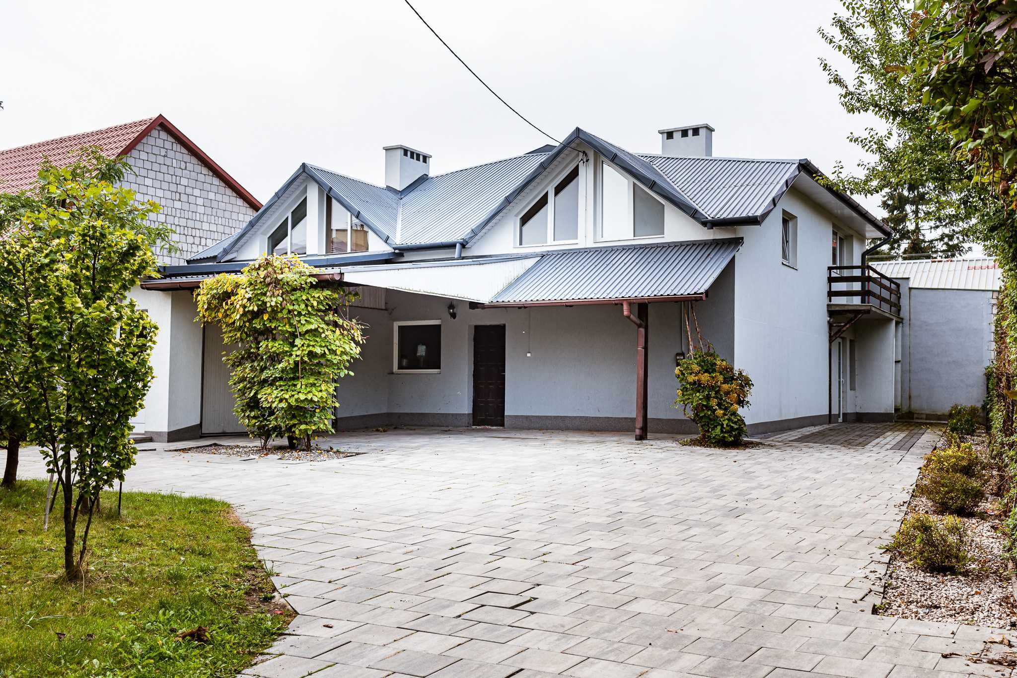 Dom + budynek biurowo-magazynowy Sandomierz