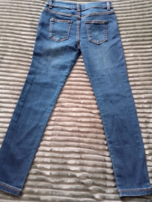 Штани джинси на хлопчика.