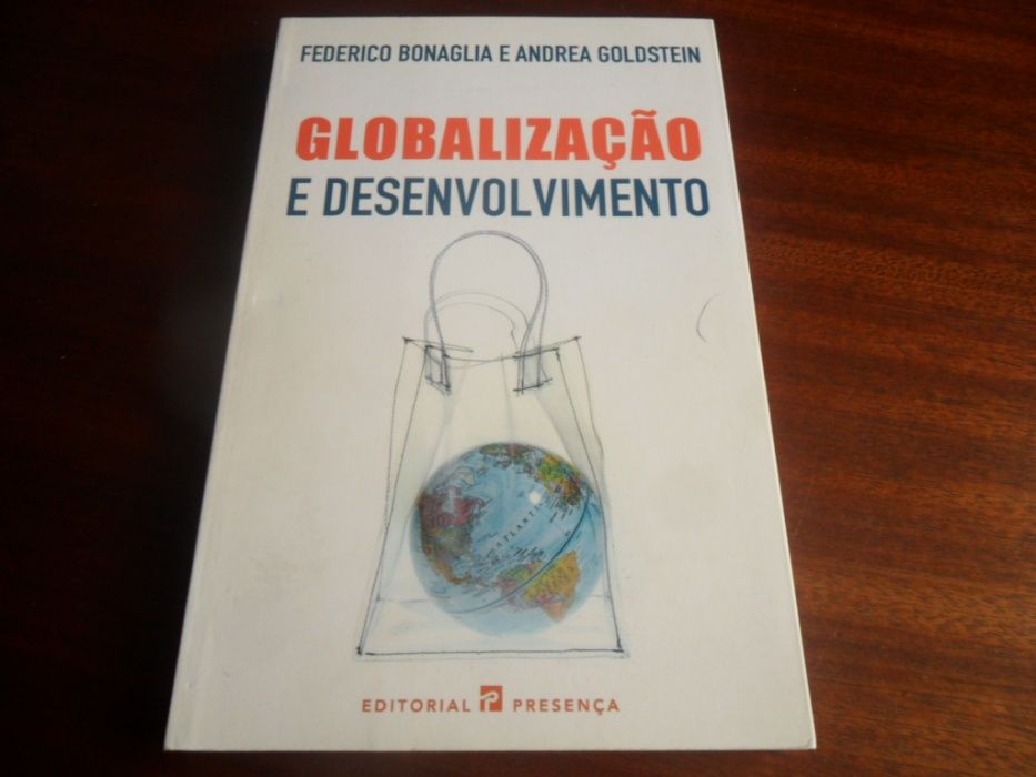 "Globalização e Desenvolvimento" de Andrea Goldstein e Federico Bonagl