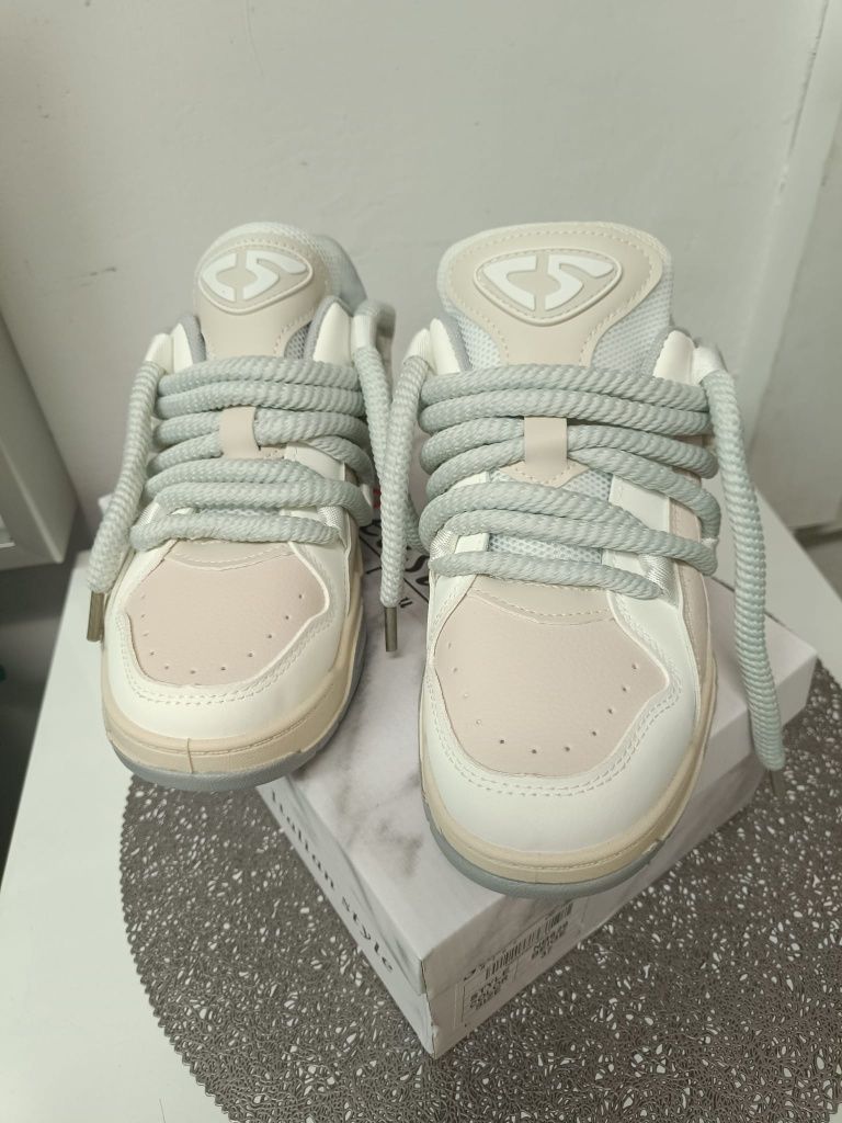 Buty adidasy rozmiar 37