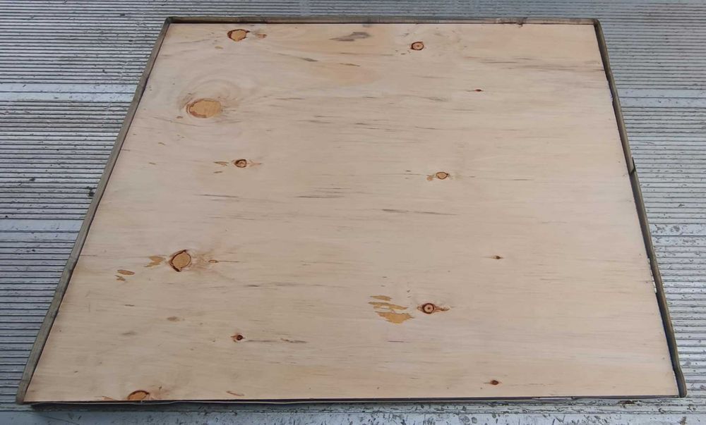 Sprzedam sklejki formatki 75cm x 62cm x 0.6cm