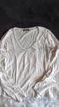 Camisola branca, marca W52, tamanho S.