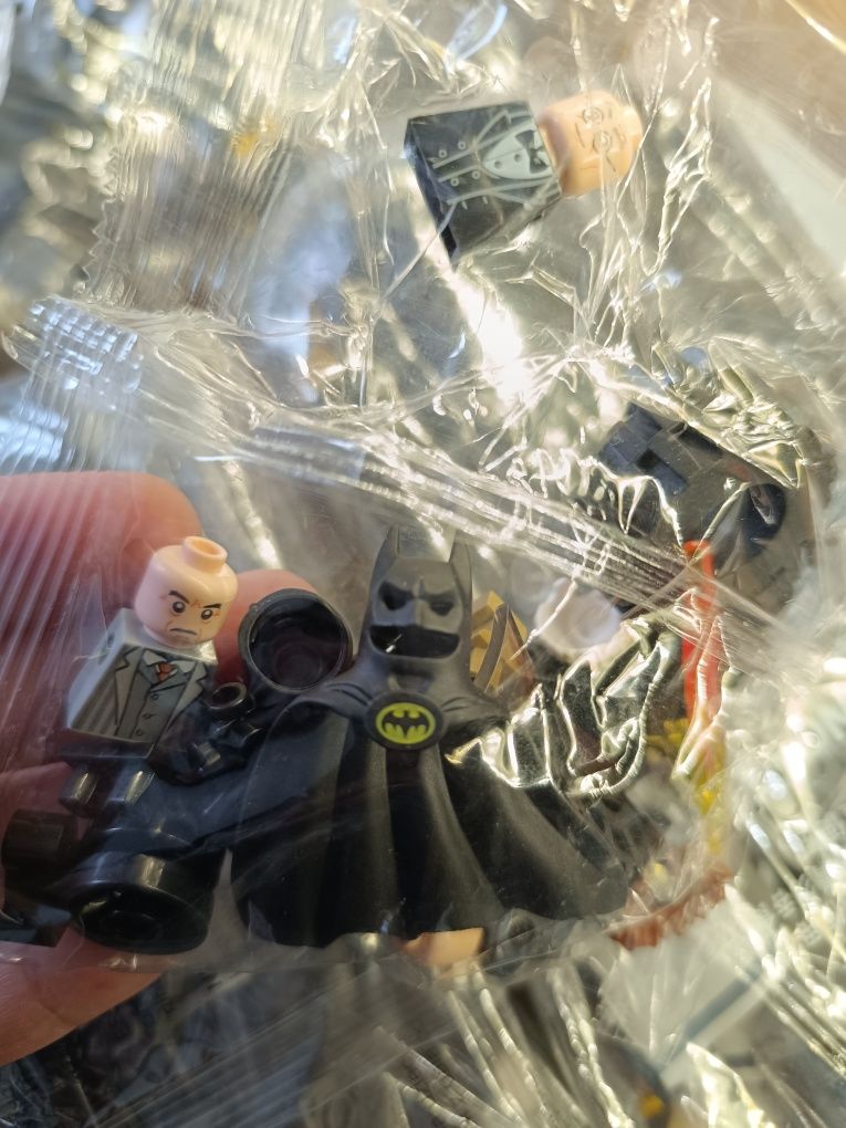 Klocki 76252 Batcave – Shadow Box 3981 elementów + 7 figurek