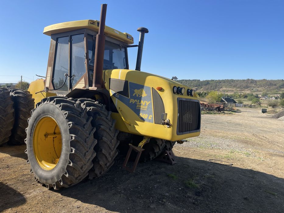 Продам трактор 260 коней с турбиной на спарке