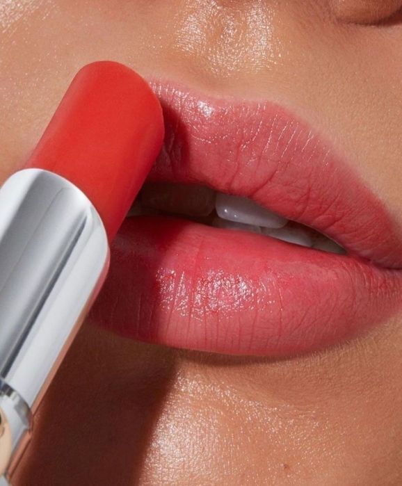 Новый бальзам для губ  Kiko Milano