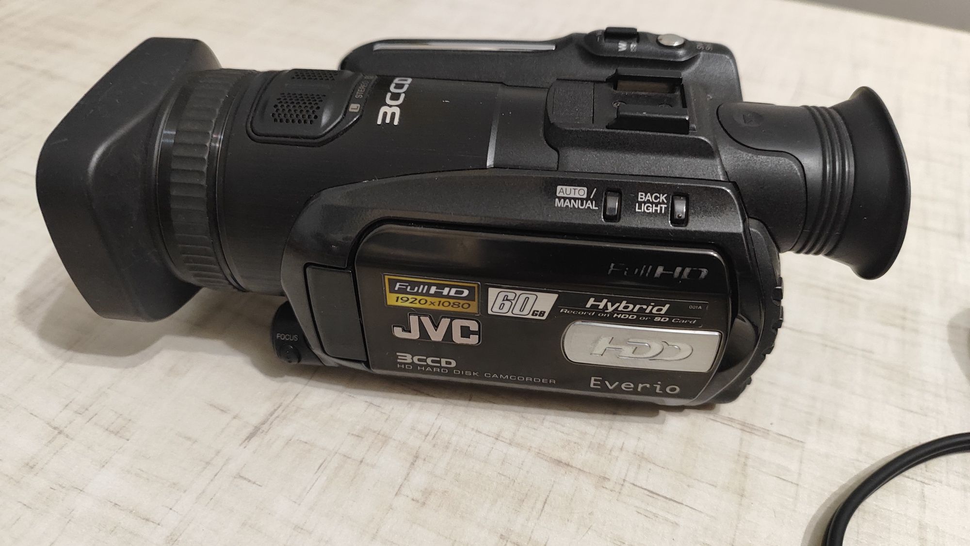 Відеокамера JVC GZ-HD7 набір