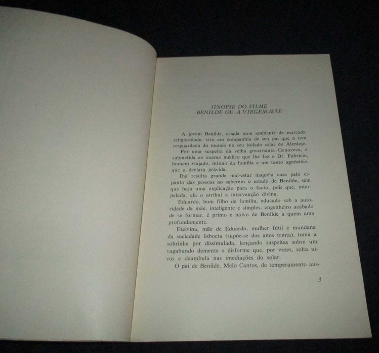 Livro Benilde ou A Virgem-Mãe no filme de Manoel de Oliveira Régio