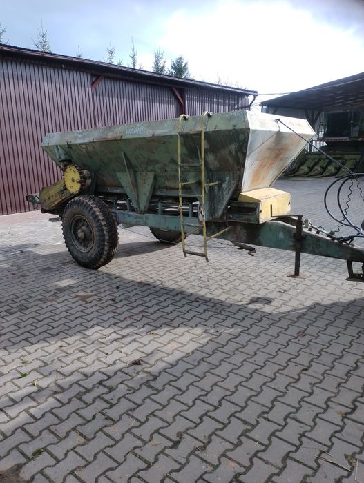 Rozsiewacz wapna RCW5