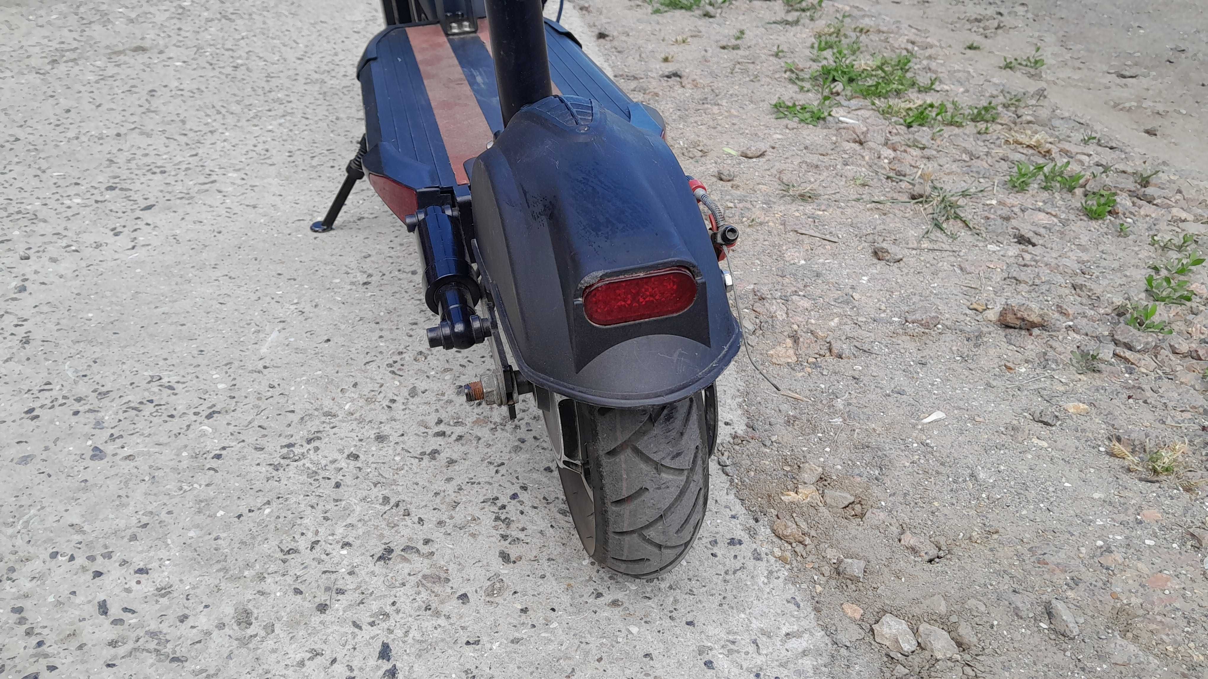 Электросамокат Kugo M4 500W