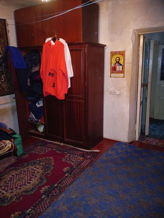 Продам півбудинку по вул Перемоги