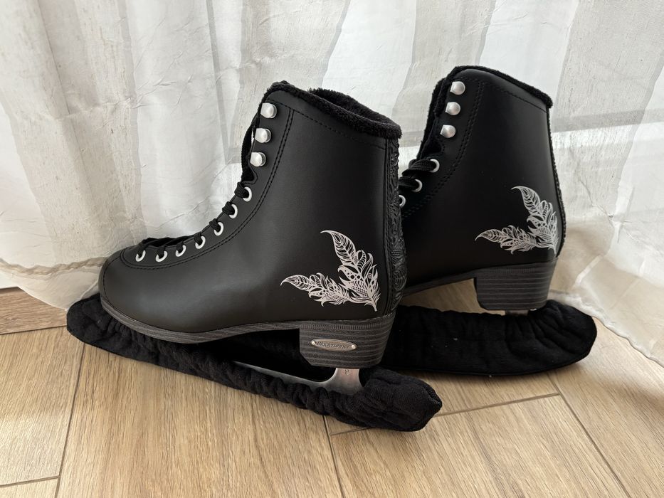 Aurora W Bladerunner