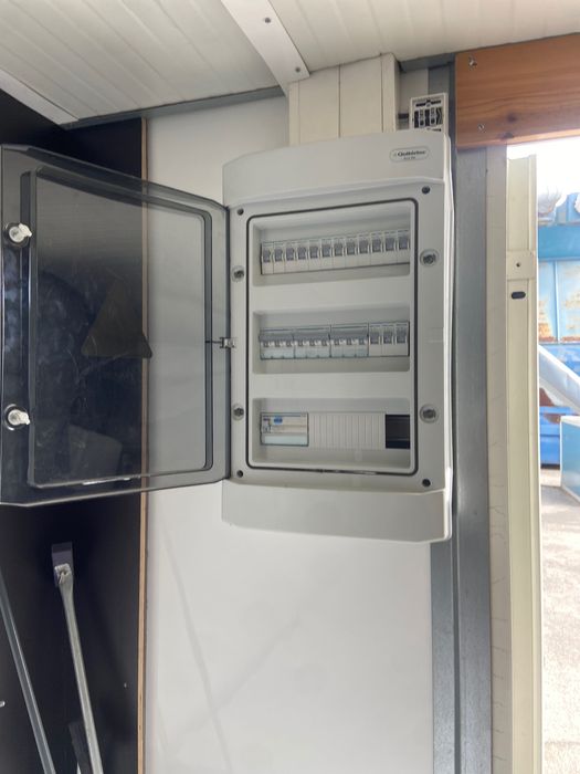 Contentor street food 5 mt abre a frente mais 1,5 mt