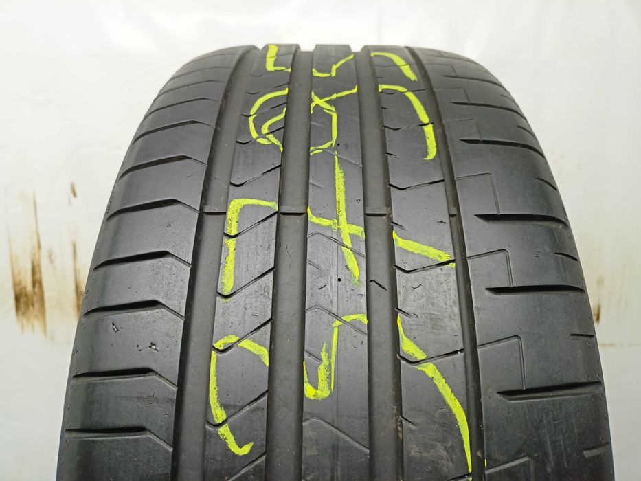 Pirelli PZero 235/40/19 2021r. 96W 5,7mm (3795)