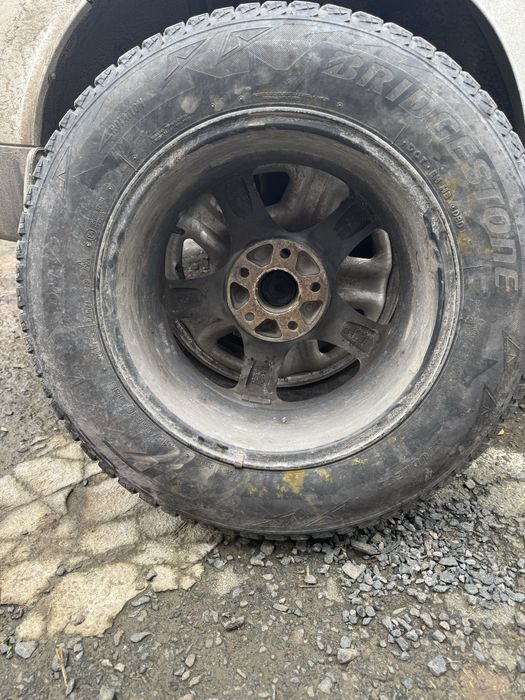 Шини з дисками 215-65-16 зима