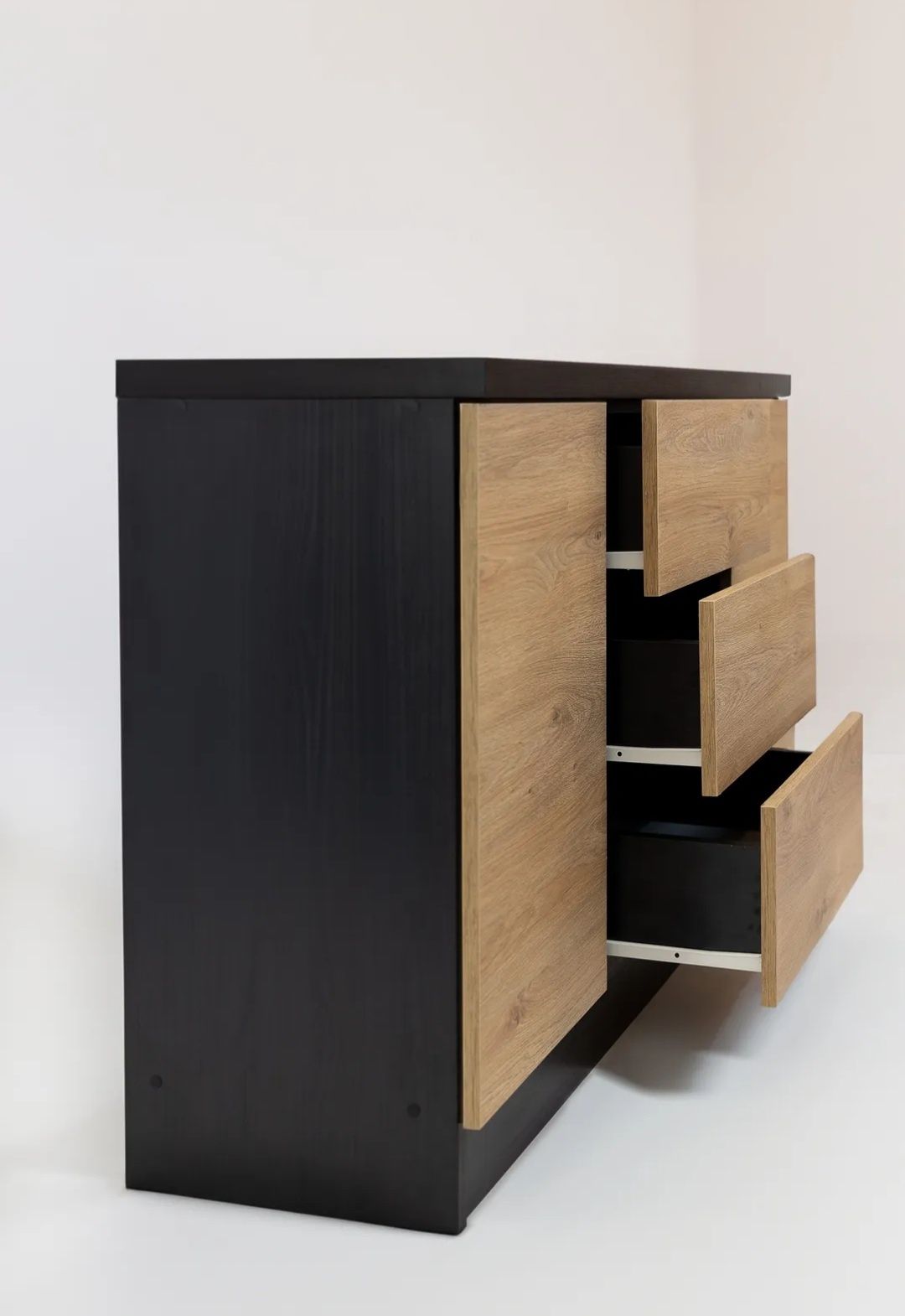 Nowa komoda z płyty 120x80x38cm