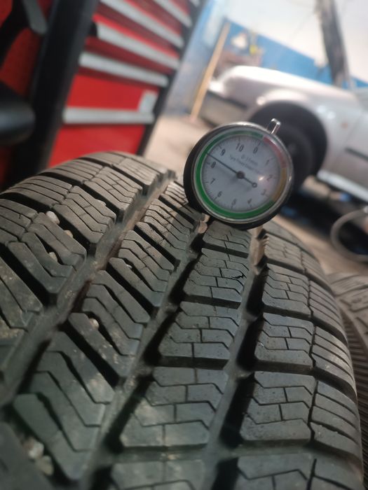 Komplet kół stalowych 4x100 Renault opony zimowe 195/65R15