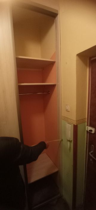 Szafa  z płyty na szynach