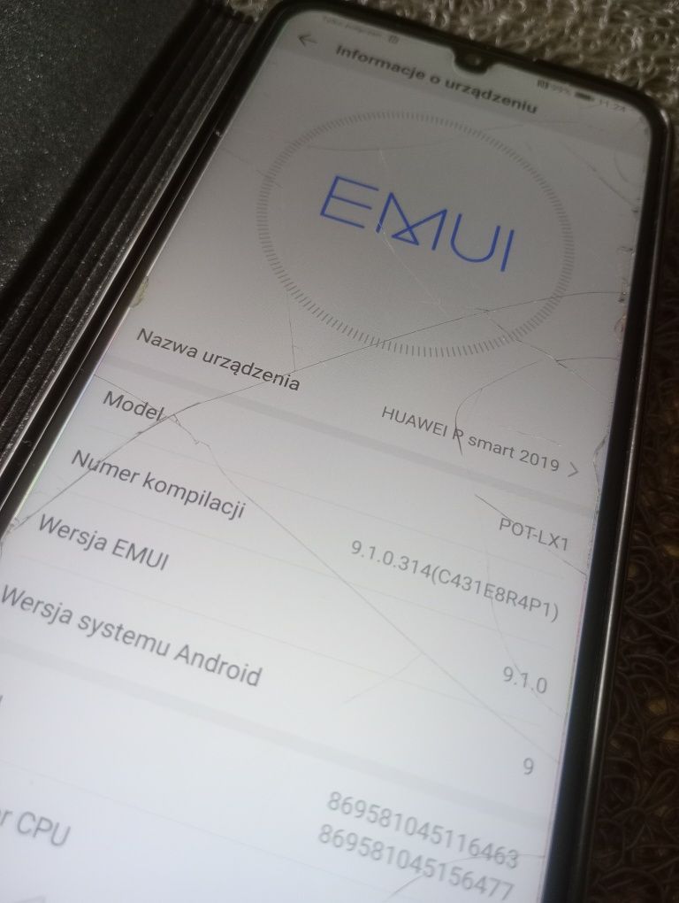 Telefon Huawei P Smart 2019 plus etui