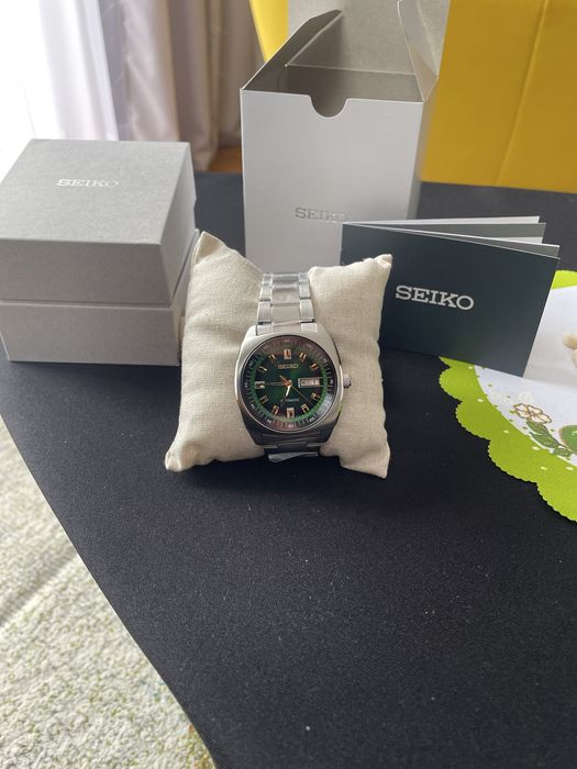 Nowy zegarek Seiko Recraft SNKM97 – styl retro w nowoczesnym wydaniu!
