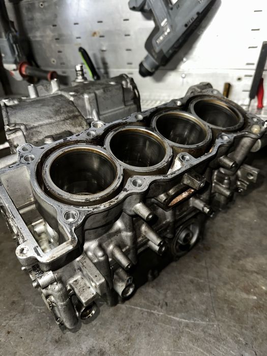 Blok silnika Yamaha R6 5EB (99-03)