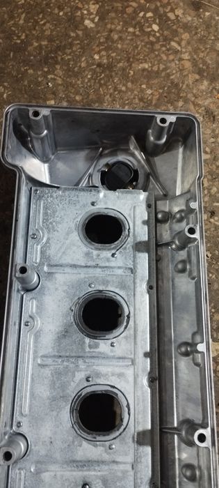 Кришка клапанів, клапанная крышка  Ом 606, 601, м 102, 104, 111 Мерсед