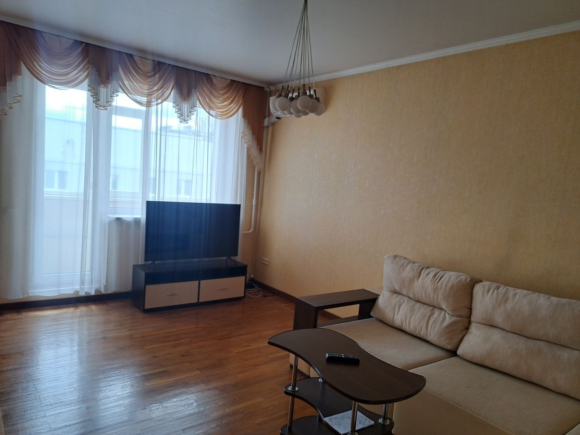 Продам 3 комнатную квартиру, 520 м/р