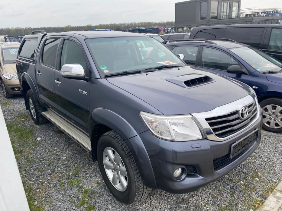 Toyota Hilux Double Cab Life 4x4