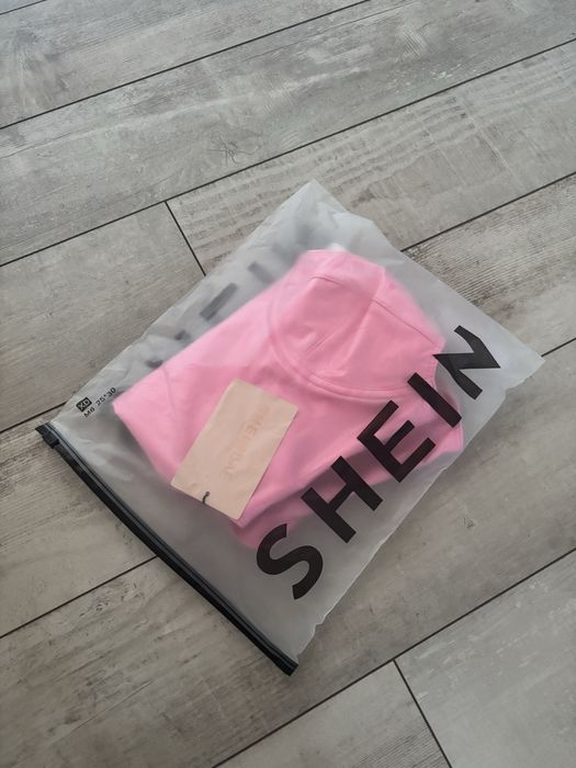 Body mocno wycięte różowe XS nowe Shein