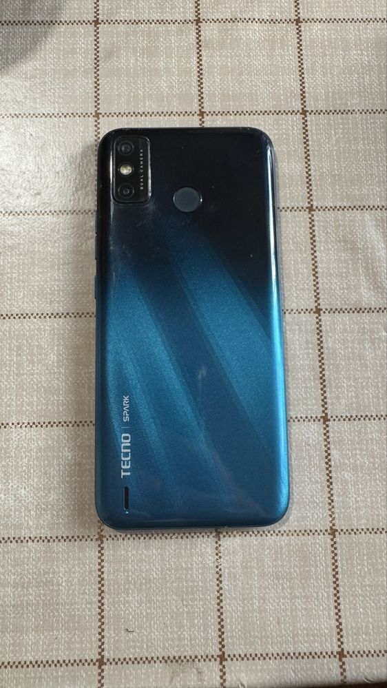 Смартфон Tecno Spark 6 go