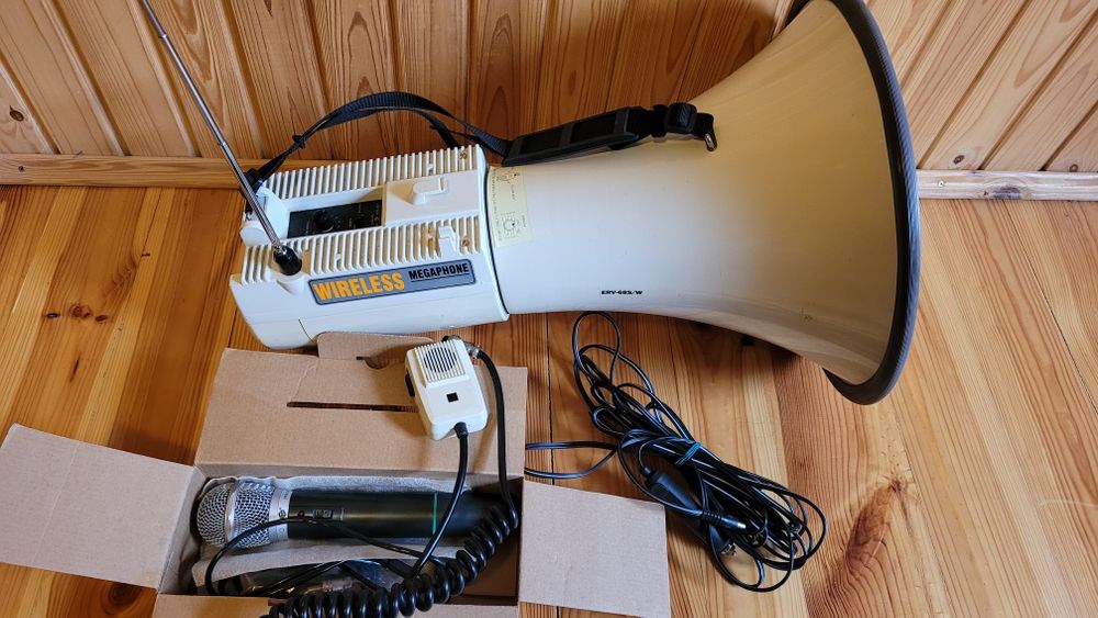 Мегафон наплічний Wireless