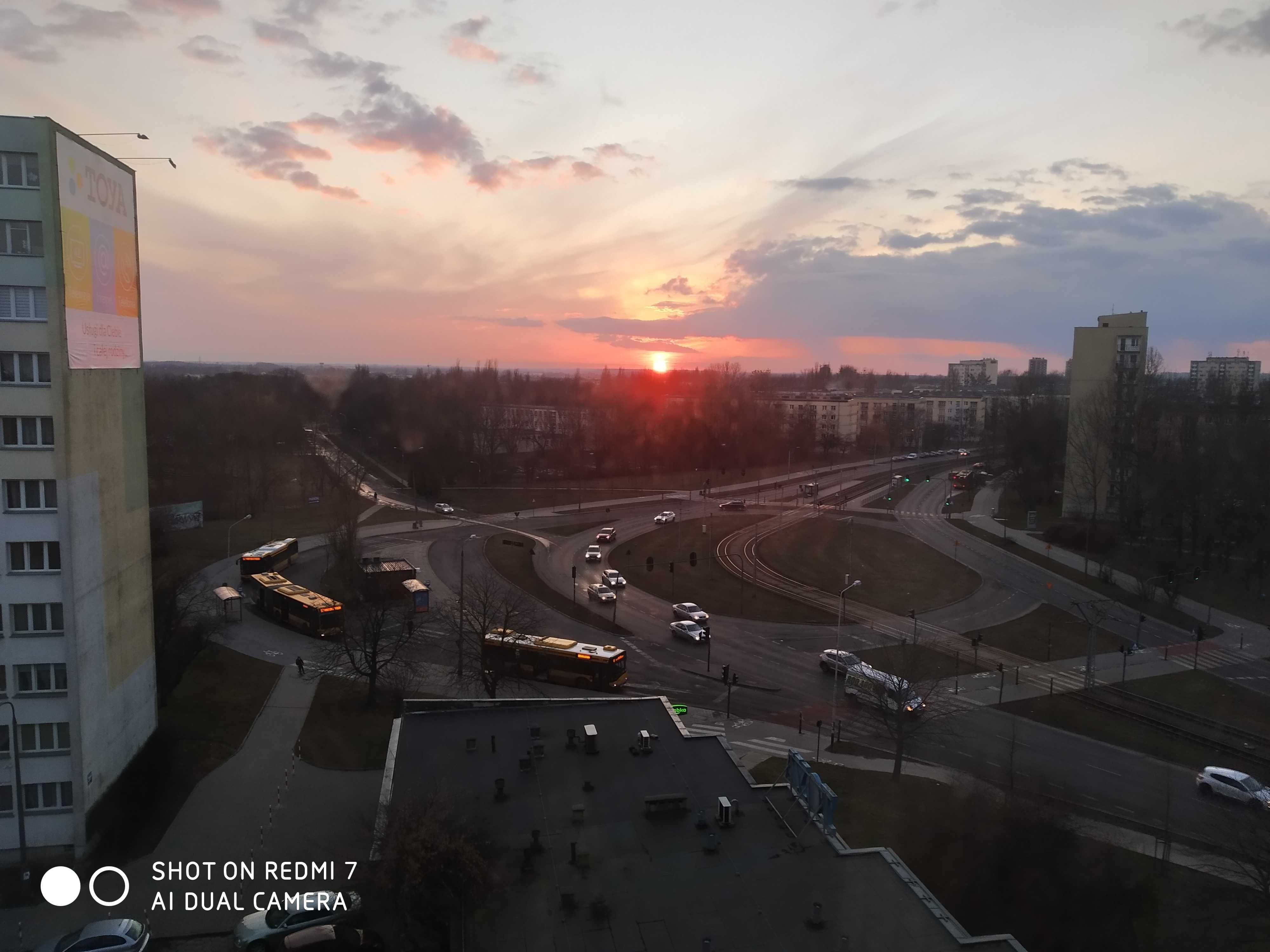 Mieszkanie Kawalerka z meblami i sprzętem AGD.