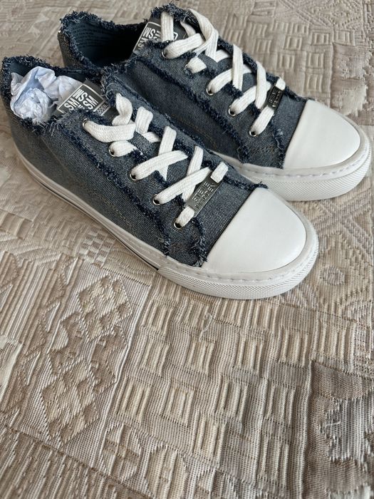 Нові кеди Steve Madden
