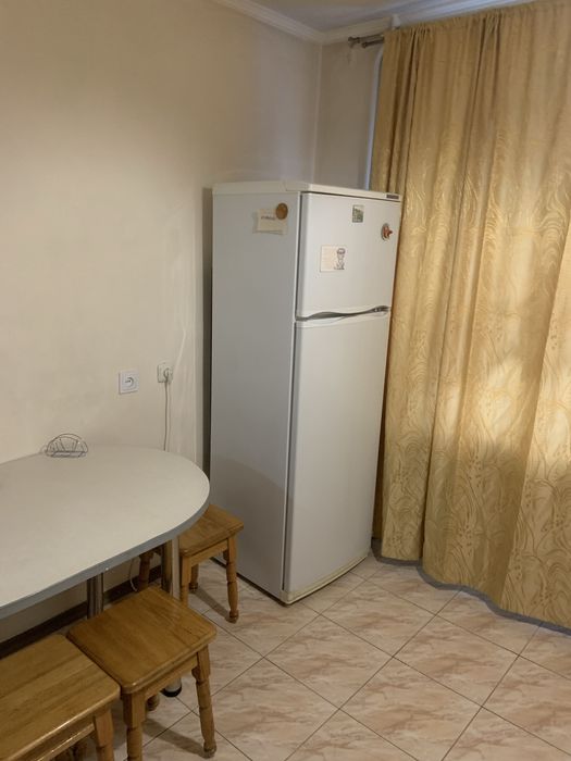 Подобово трикімнатна квартира, Документи,