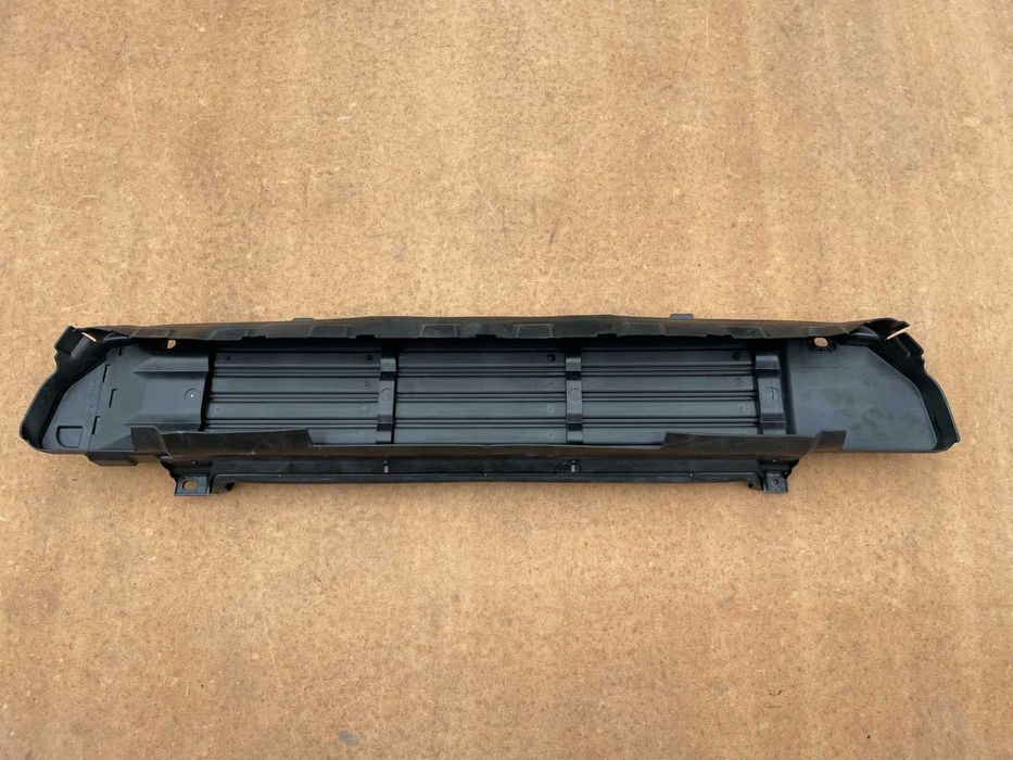 Дифузор жалюзі VOLVO XC40 2017- 31455424 новий оригінал