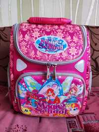 Шкільний рюкзак для початкової школи