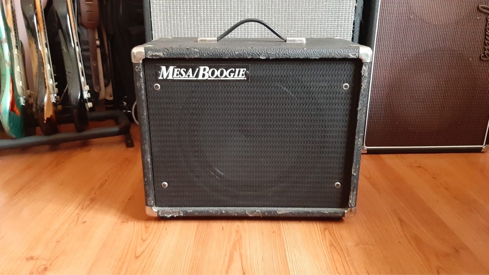 Coluna mesa boogie 1x12 V30 ingles (baixa preço)