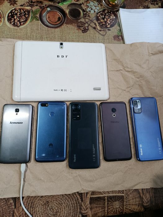 Продам телефоны разные